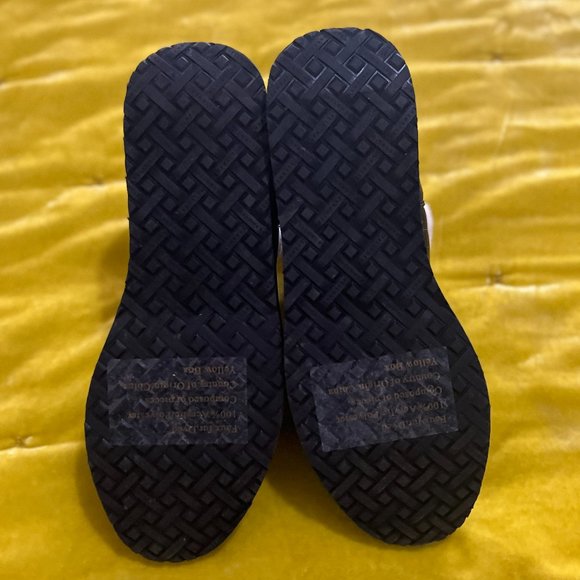 Yellow Box Korena Boot - Picture 5 of 5